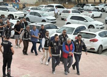 Bodrum'da 'Sokaklar Güvende' operasyonunda 3 tutuklama, 1 ev hapsi