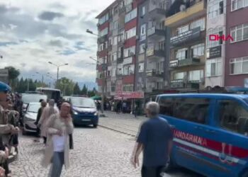 Suç örgütü operasyonunda 12 şüpheli adliyede