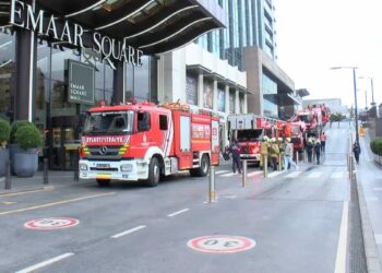 Üsküdar’da alışveriş merkezinde çıkan yangın söndürüldü