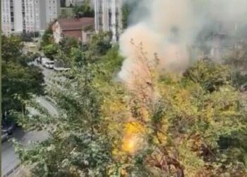 Kağıthane’de elektrik direğinde patlama; çıkan yangın söndürüldü