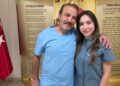 Doğduğu hastaneye doktor olarak atandı; meslektaşı babasıyla birlikte şifa dağıtıyor