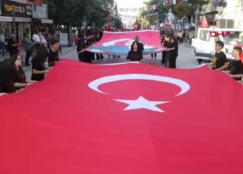 Burdur'da Gaziler Günü yürüyüşü