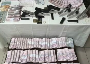 İzmir'de tefeci operasyonu: 10 gözaltı