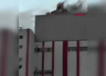 Mardin’de fabrikada çıkan yangın söndürüldü