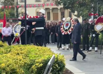 Vali Tavlı: Bayrağımız dalgalanıyorsa, şehitlerimizin fedakarlığı, gazilerimizin cesareti vardır