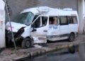 Ümraniye’de servis minibüsüyle İBB’ye ait atık kamyonu çarpıştı: 2 yaralı
