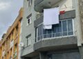 Zeytinburnu’nda temizlik yaparken 5'inci kattan düşen kadın öldü