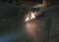 Hafif ticari araç ile otomobilin çarpışması kamerada; 2 yaralı
