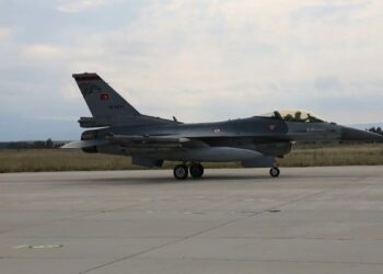 Türk Hava Kuvvetleri, Kıbrıs Adası'nın güneyinde eğitim uçuşu yaptı
