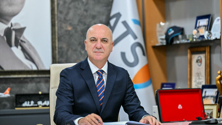 Tekne kazasında ölen oda başkanının kızı: Çok büyük yaralar sarmaya çalışıyoruz