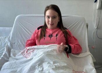 Doktorların yüzde 10 yaşama şansı verdiği Almina, hayata tutundu