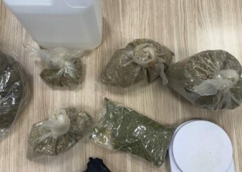 İzmir'de uyuşturucu operasyonu; 4 tutuklama