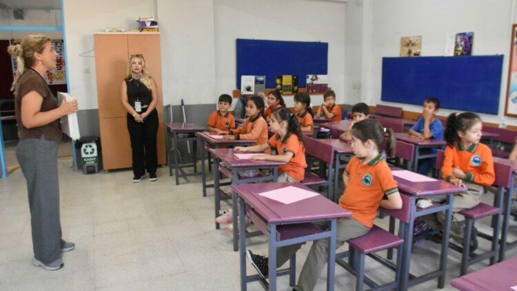 İzmir'de fırsat eşitliği için bilim köprüsü kuruldu