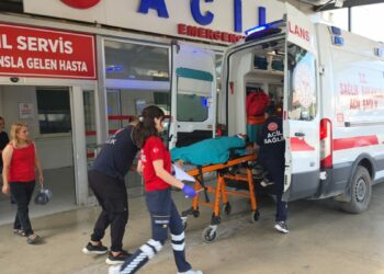 Hafif ticari araç ile çarpışan motosikletin sürücüsü ağır yaralandı