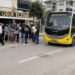 Özel halk otobüsünün çarptığı kadın ağır yaralandı