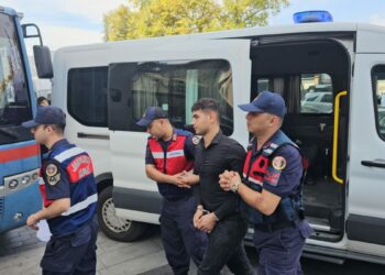 ‘Kız arkadaşına takip isteği gönderme’ cinayetinde sanık: Bıçağı çekip hedef gözetmeden salladım