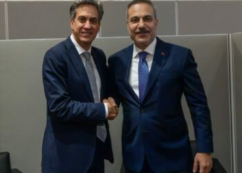 Bakan Fidan, Birleşik Krallık Dışişleri Bakanı Miliband ile görüştü