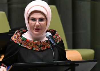 Emine Erdoğan: Birincil meselemiz, kullan-at kültüründen uzaklaşmak olmalı