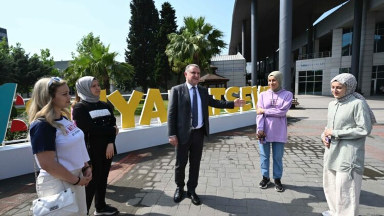 Bakan Bak: Seyahatsever projemize inanılmaz ilgi var