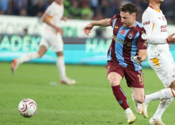 Mustafa Eskihellaç'a milli davet