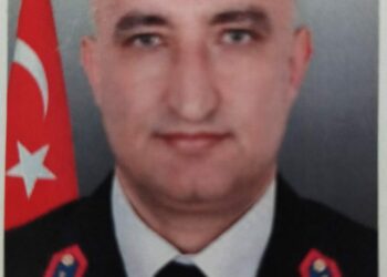 Parkta spor yaparken kalp krizi geçiren astsubay hayatını kaybetti