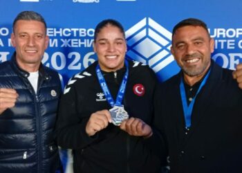 Avrupa Boks Şampiyonası'nda dereceye giren milliler madalyalarını aldı
