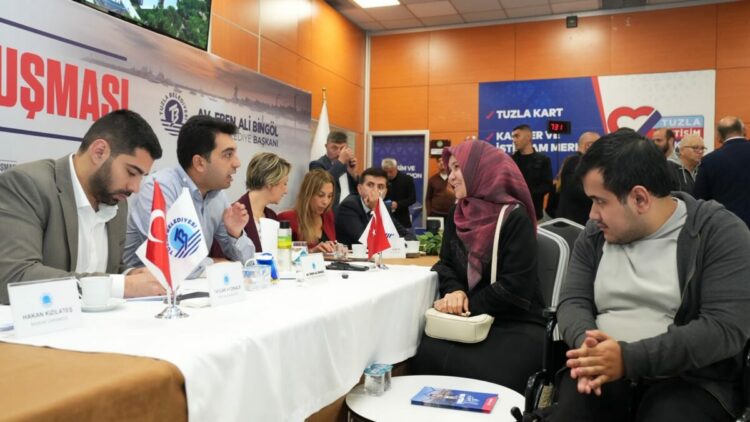 Tuzla’da vatandaşlar taleplerini Başkan Bingöl’e iletti