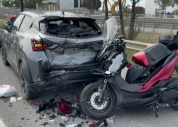 Tuzla TEM Otoyolu’nda emniyet şeridinde duran otomobile çarpan motosikletli polis yaralandı