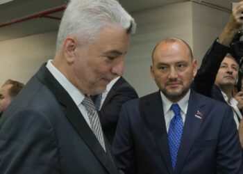 Bakan Bolat: Yıl sonu 410 milyar dolar mal ve hizmet ihracatı rakamımıza ulaşacağız