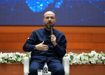 Bilal Erdoğan: İslam dünyasının birlikte güçlü olmasına öncülük edebiliriz