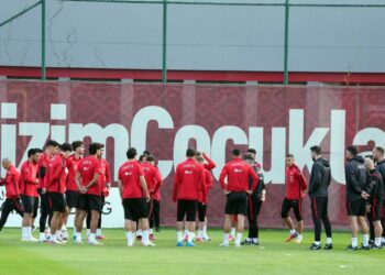 A Milli Futbol Takımı, İtalya maçı hazırlıklarına başladı