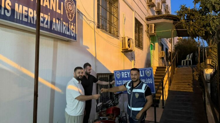 Reyhanlı’da motosiklet hırsızlığı kamerada