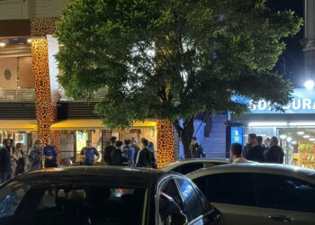 Husumetlisini bacağından bıçakladı