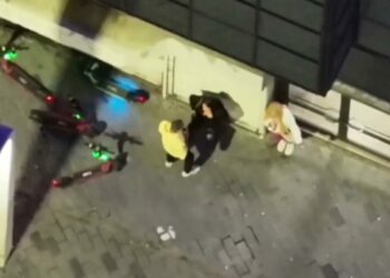 Beyoğlu'nda asayiş denetimi; fuhuş pazarlığı dronla tespit edildi