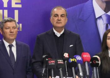 Ak Parti Sözcüsü Ömer Çelik: Her türlü yanlışa karşı tavizsiz hareket edeceğimizin altını çiziyorum