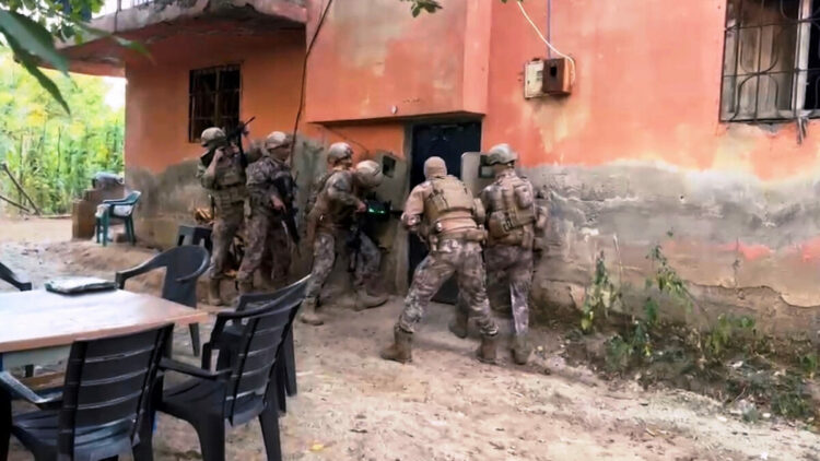 Bitlis’te 9 kilo uyuşturucu ele geçirildi; 2 gözaltı