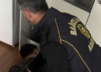 Bağcılar'da hakkında kesinleşmiş hapis cezası bulunan 7 kişi yakalandı