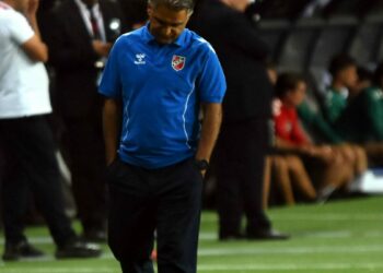 Karşıyaka'da isim bol
