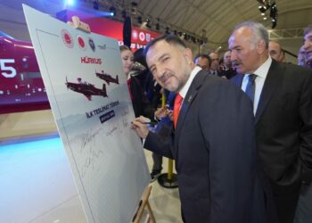 2, Türk Hava Kuvvetleri'ne teslim edildi