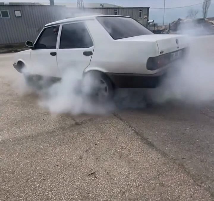Otomobiliyle drift atıp, görüntüleri sanal medyada paylaşan sürücüye 165 bin TL ceza