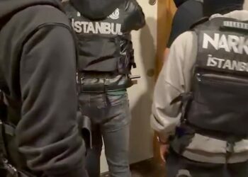 Sarıyer’de uyuşturucu operasyonunda 8 kilo 850 gram metamfetamin ele geçirildi