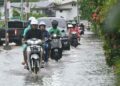 Tayland'ın başkenti Bangkok'ta sel 700 bin kişiyi etkiledi