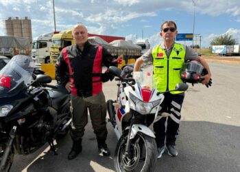 Düzce'den motosikletle umreye giden 2 kişi, Suriye'ye geçti