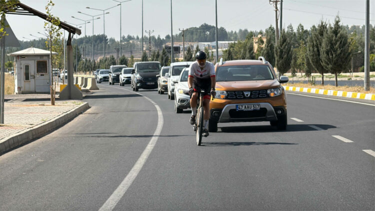 Çocukken taşındıkları İsviçre’den Midyat’a 4 bin 500 kilometre pedal çevirdi