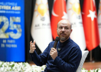 Bilal Erdoğan: ABD 11 milyon dolar fazla teklif vermesine rağmen İspanya Süper Kupası Türkiye’de yapılacak