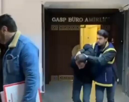 'Park yeri' kavgasında otomobilin lastikleri patlatıldı; olay kamerada