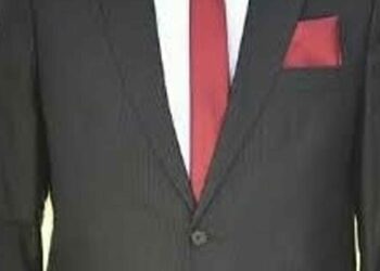 Çin'de gözaltında bulunan Fethiye Belediye Meclis Üyesi CHP'den ihraç edildi
