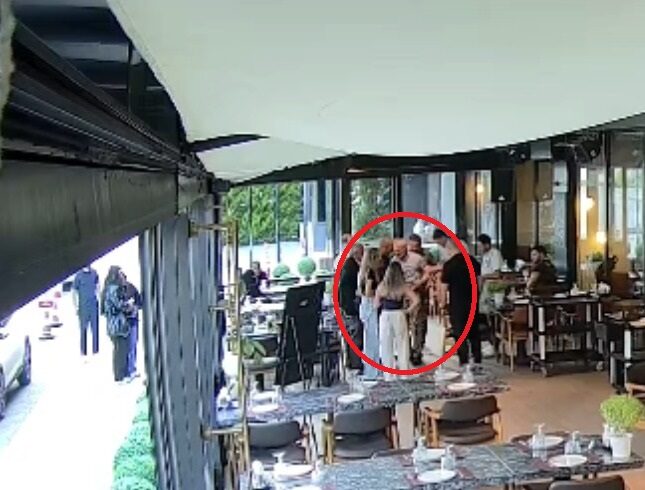 Restoranda nefes borusuna yiyecek kaçan kişiyi Heimlich manevrasıyla kurtardı