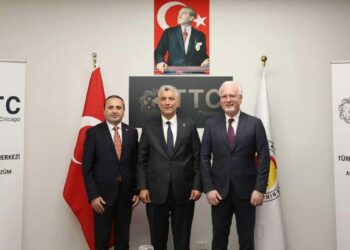 Bakan Bolat'tan Chicago'daki Türk Ticaret Merkezi'ne ziyaret: ABD ile ticaret hedefimiz 50 milyar dolar