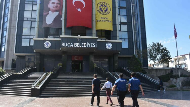 Buca Belediyesi'ne 150 milyon TL'lik borç için haciz